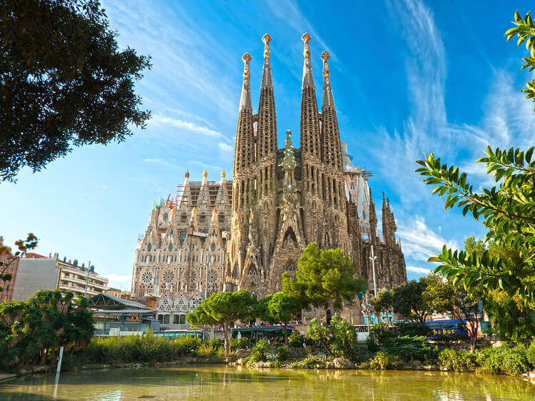 Antoni Gaudí Building, iCONIFERz